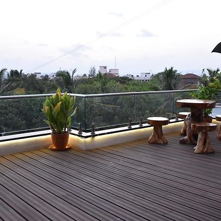Appartement Gulmohar - Luxurious PentHouse  à Kolhapur Extérieur photo